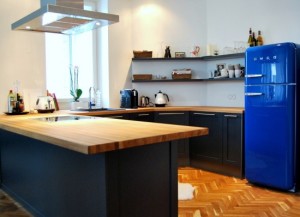 Smeg blue interior külmik